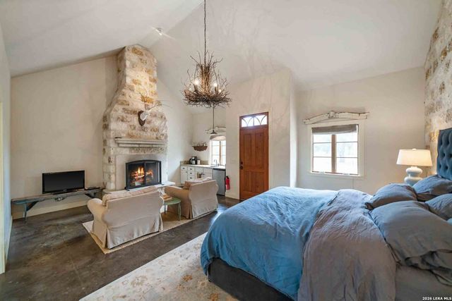 183 Teton Lane, Fredericksburg, TX 78624