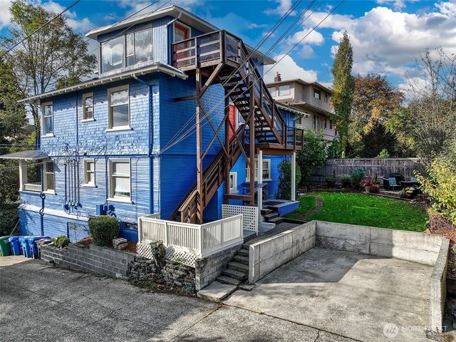 1808 E Harrison Street, Seattle, WA 98112