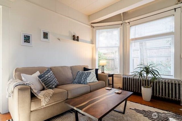 1808 E Harrison Street, Seattle, WA 98112