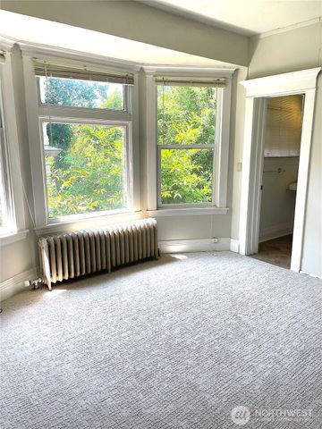 1808 E Harrison Street, Seattle, WA 98112