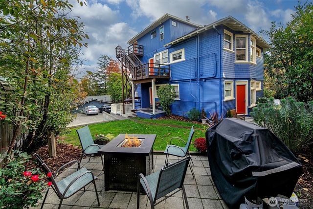 1808 E Harrison Street, Seattle, WA 98112