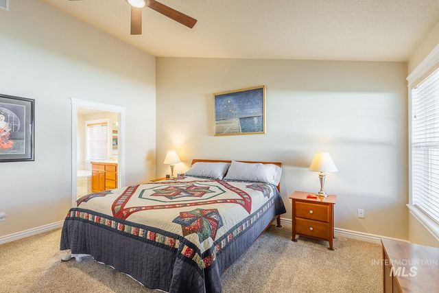 2084 W Cross Creek, Nampa, ID 83686