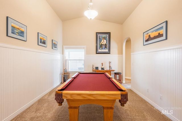 2084 W Cross Creek, Nampa, ID 83686