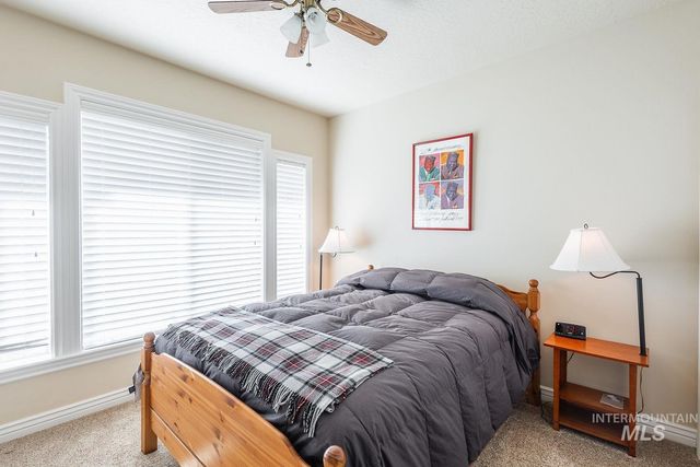 2084 W Cross Creek, Nampa, ID 83686