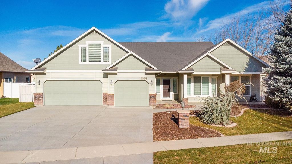 2084 W Cross Creek, Nampa, ID 83686
