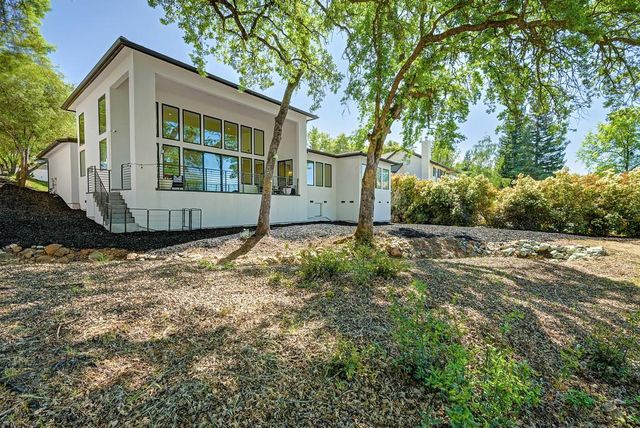 3464 Fairway Dr, Cameron Park, CA 95682
