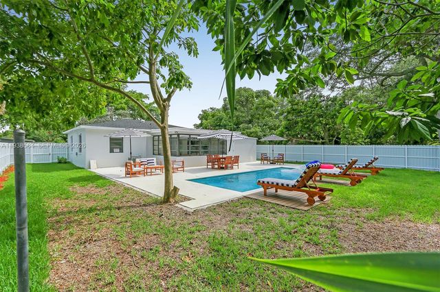 1335 NE 133rd St, North Miami, FL 33161