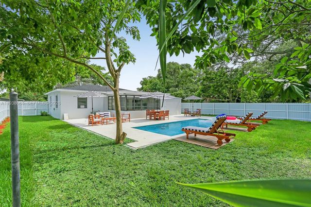 1335 NE 133rd St, North Miami, FL 33161