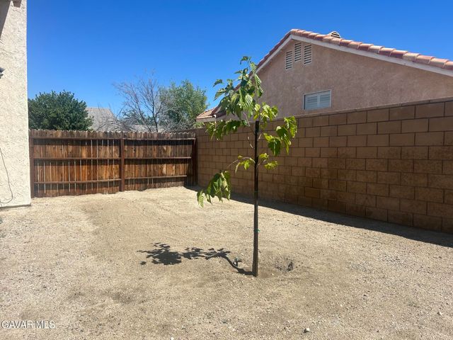 37835 E 58th Street, Palmdale, CA 93552