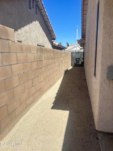 37835 E 58th Street, Palmdale, CA 93552