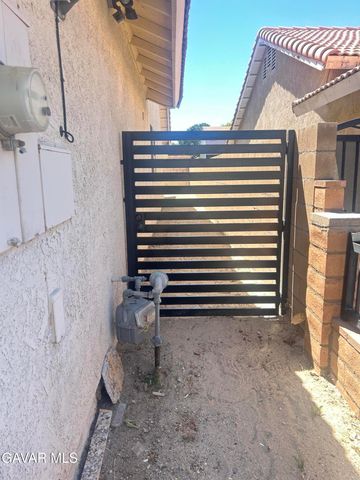 37835 E 58th Street, Palmdale, CA 93552