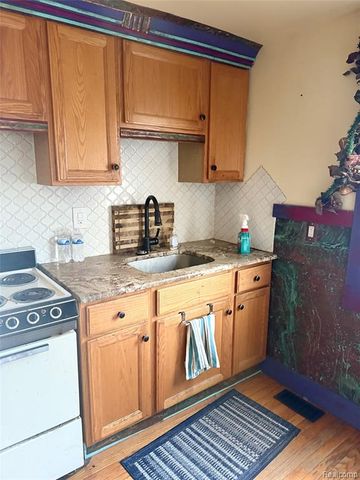 404 Josephine Avenue, Royal Oak, MI 48067