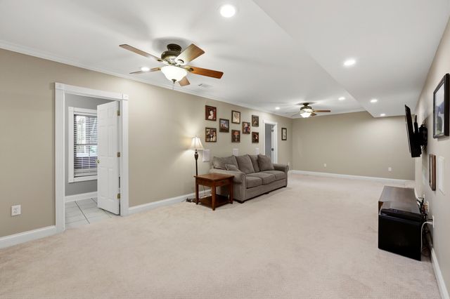3032 Woodfield Circle, Richmond, KY 40475
