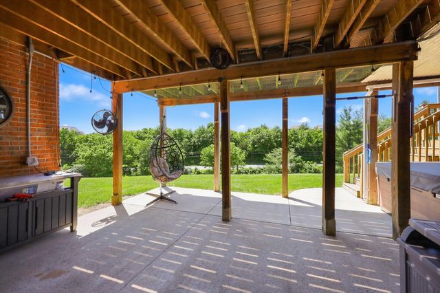 3032 Woodfield Circle, Richmond, KY 40475