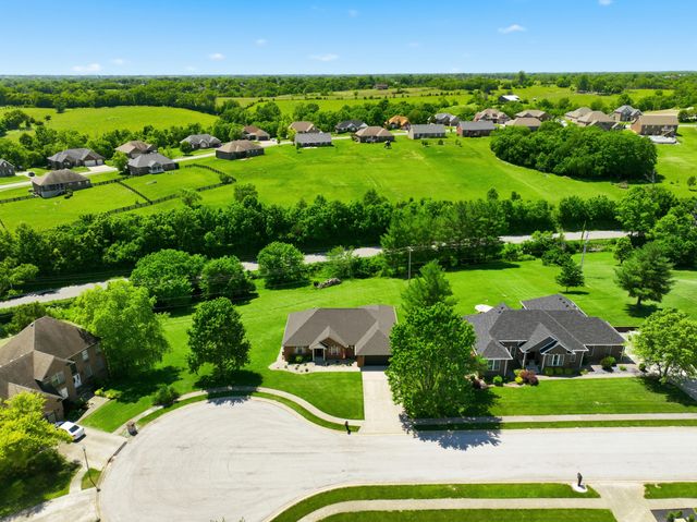 3032 Woodfield Circle, Richmond, KY 40475