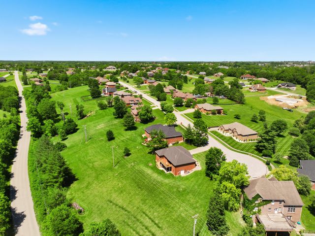 3032 Woodfield Circle, Richmond, KY 40475