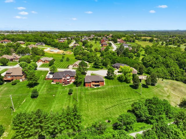 3032 Woodfield Circle, Richmond, KY 40475