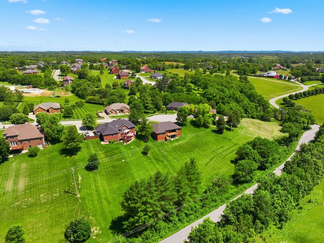 3032 Woodfield Circle, Richmond, KY 40475