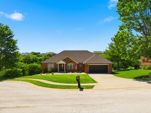 3032 Woodfield Circle, Richmond, KY 40475