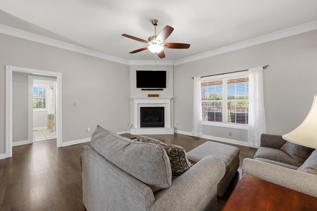 3032 Woodfield Circle, Richmond, KY 40475