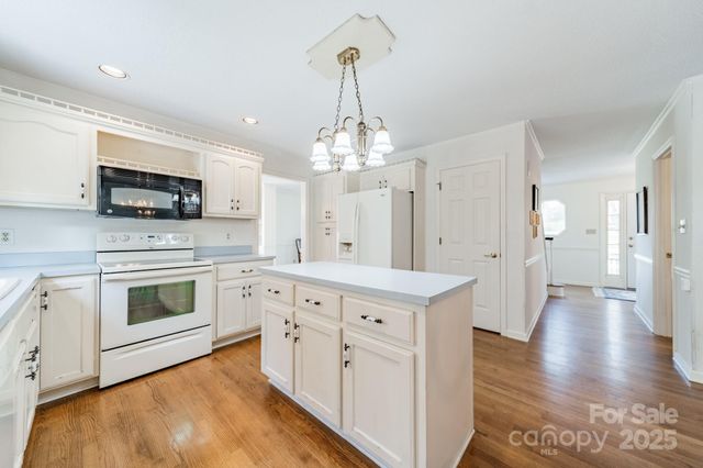 2260 Wynbourne Drive, Gastonia, NC 28056