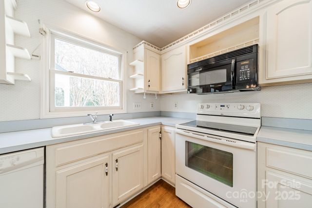 2260 Wynbourne Drive, Gastonia, NC 28056