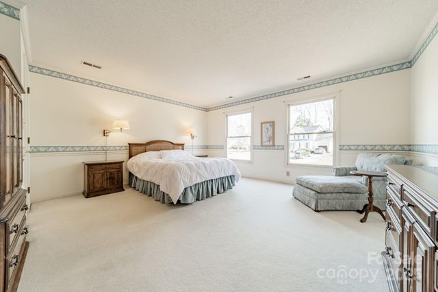 2260 Wynbourne Drive, Gastonia, NC 28056