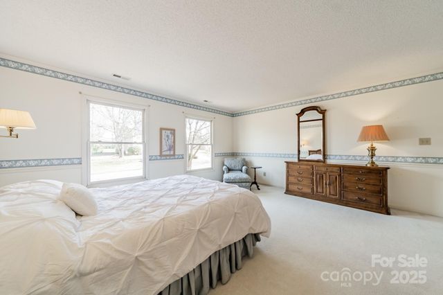 2260 Wynbourne Drive, Gastonia, NC 28056