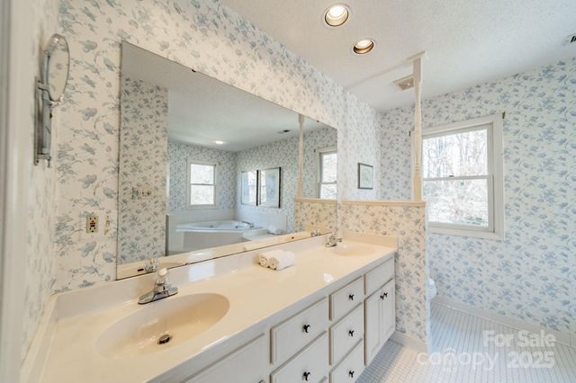 2260 Wynbourne Drive, Gastonia, NC 28056