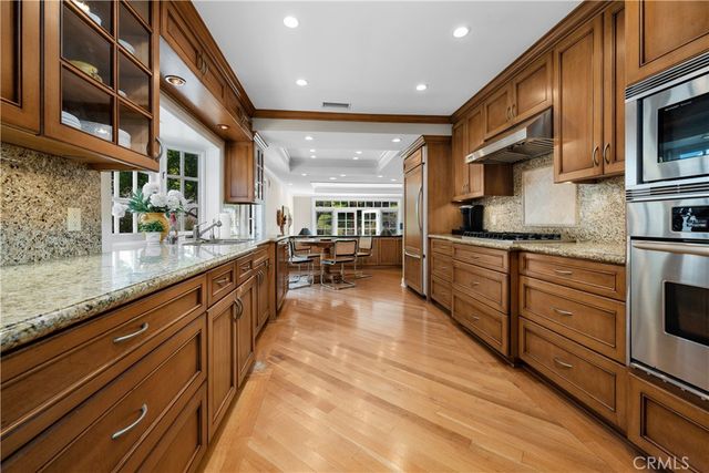 6 Misty Acres, Rolling Hills Estates, CA 90274