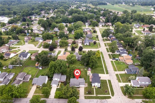 380 Naples Drive, Elyria, OH 44035