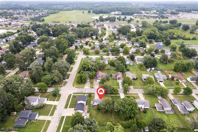 380 Naples Drive, Elyria, OH 44035