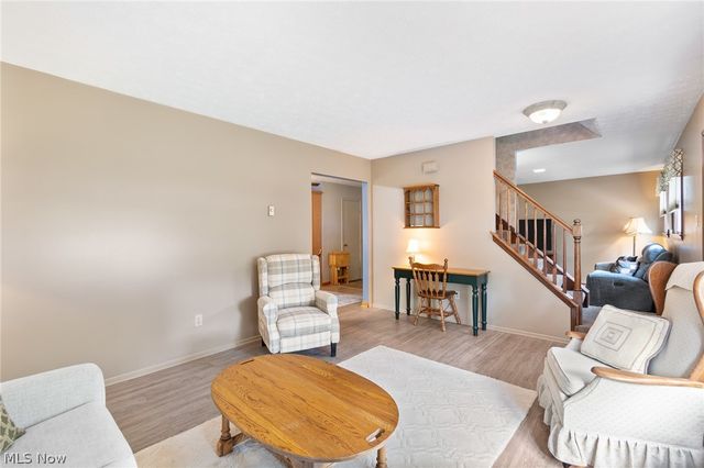 380 Naples Drive, Elyria, OH 44035