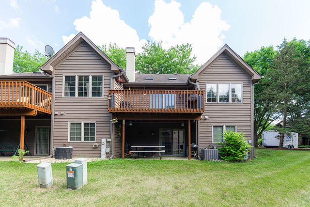 830 Millcreek Circle, Elgin, IL 60123