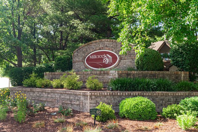 830 Millcreek Circle, Elgin, IL 60123