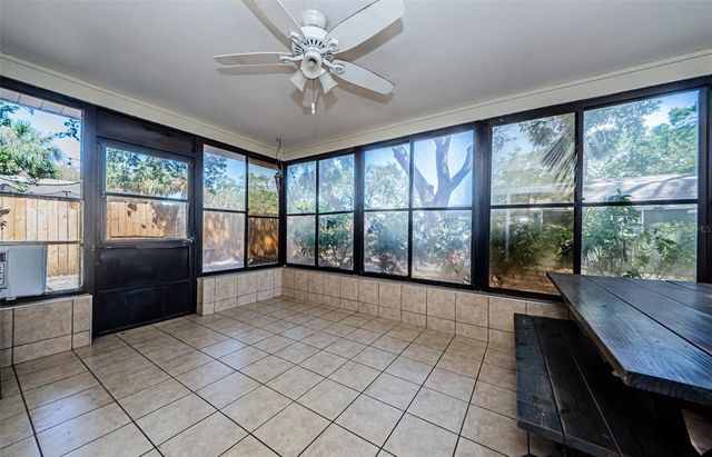 7241 56TH AVENUE N, St Petersburg, FL 33709