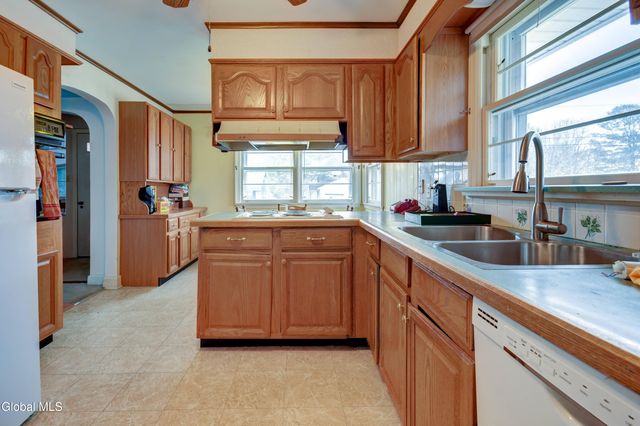 22 Julia Street, Amsterdam, NY 12010