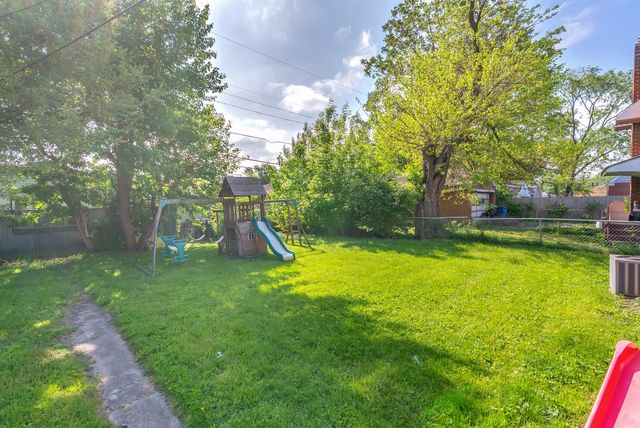 7221 Mclaughlin Avenue, Hammond, IN 46324