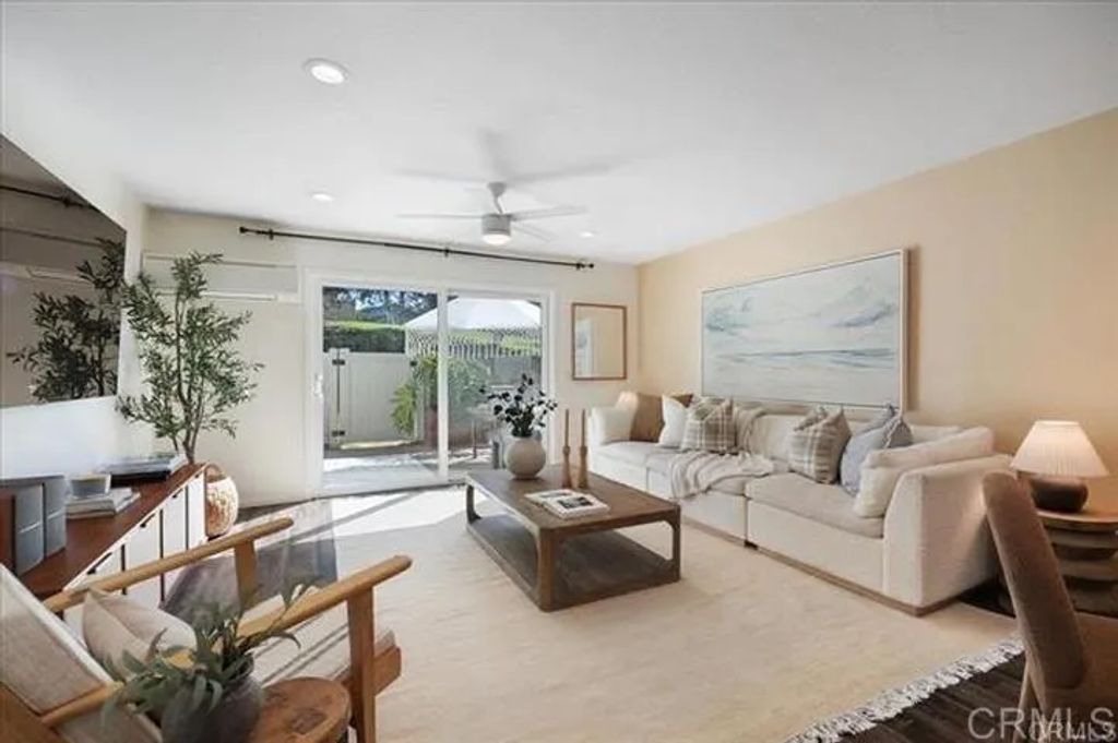 328 Winsome Place, Encinitas, CA 92024