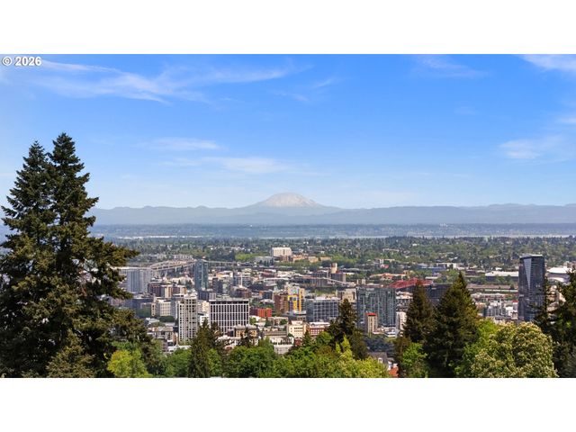 2524 Sw 17TH Ave, Portland, OR 97201