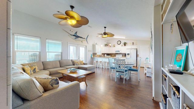 846 S Crystal Beach Road, Port Bolivar, TX 77650