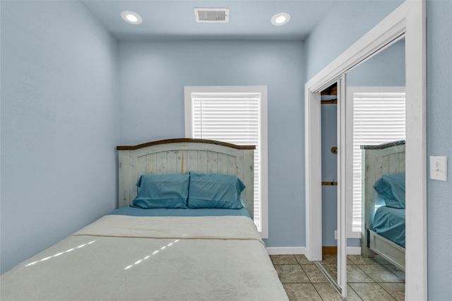 846 S Crystal Beach Road, Port Bolivar, TX 77650