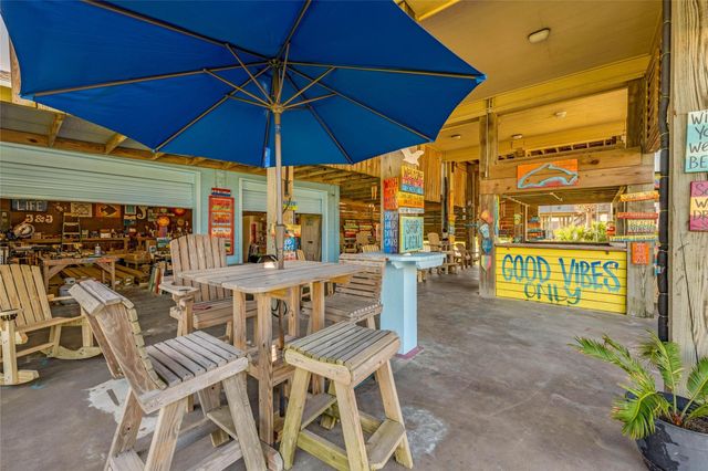 846 S Crystal Beach Road, Port Bolivar, TX 77650