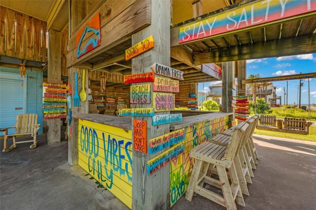 846 S Crystal Beach Road, Port Bolivar, TX 77650