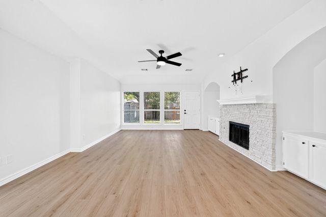 7606 Harbor Drive, Rowlett, TX 75088