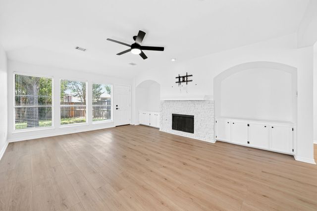 7606 Harbor Drive, Rowlett, TX 75088