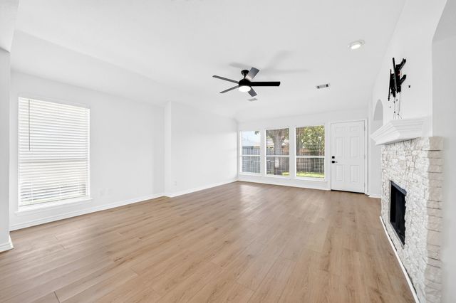 7606 Harbor Drive, Rowlett, TX 75088