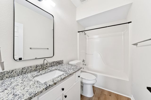 7606 Harbor Drive, Rowlett, TX 75088