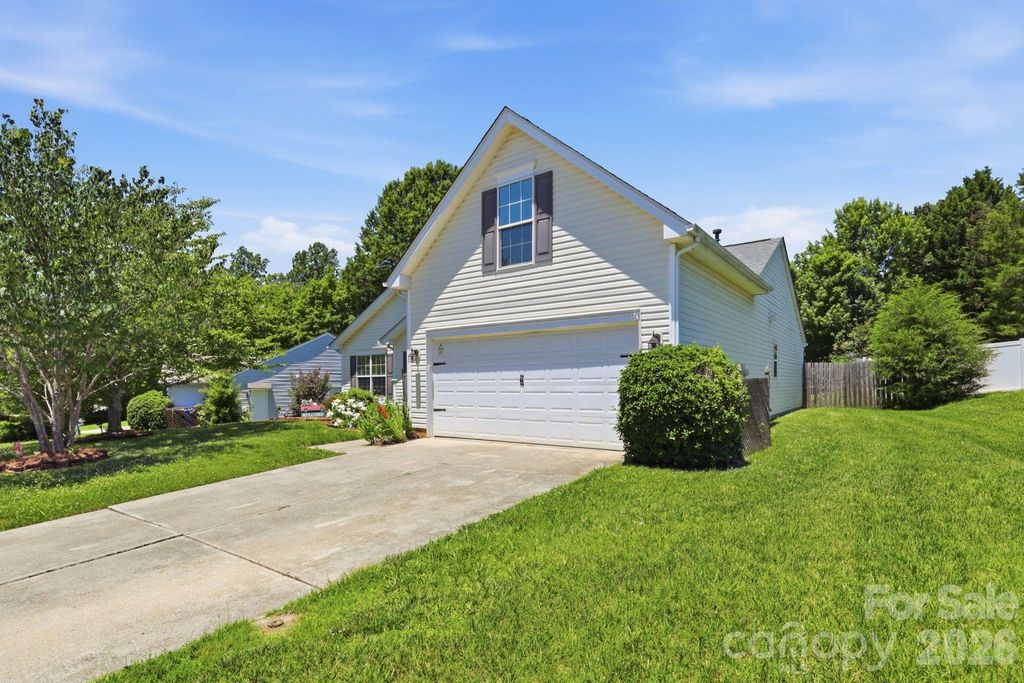 144 Golden Valley Drive, Mooresville, NC 28115
