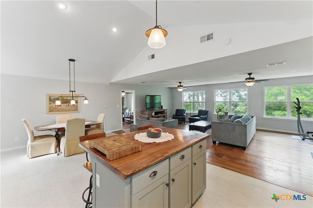 366 Arrow Hill, San Marcos, TX 78666